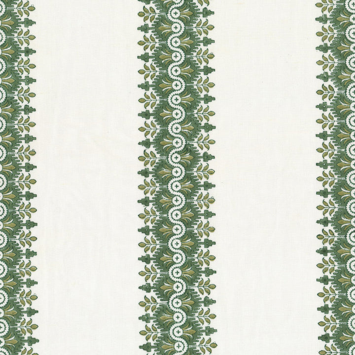 Xander 3 Avocado by Aoc Fabric THE ART OF COLOR WELL KEPT SECRET 54%LIN 46%COT INDIA PERFORMANCE RATED FABRIC CATB 117-2013 WYZENBEEK 30 000 DOUBLE RUB WEAR TEST (HEAVY DUTY) Horizontal: 6.500 and Vertical: 1.500 54 in - Fabric Carolina -