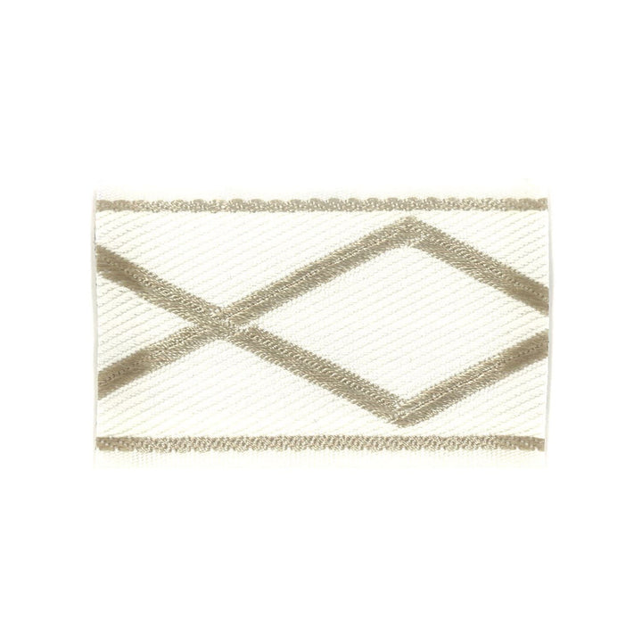 Yakima 8 Toast by Stout Trim Stout Trim Yakima 8 ToastTrim METROPOLITAN TRIM CHINA </p><p>Repeat: H: 2.750, V: 0.000 2.25 in - Fabric Carolina -