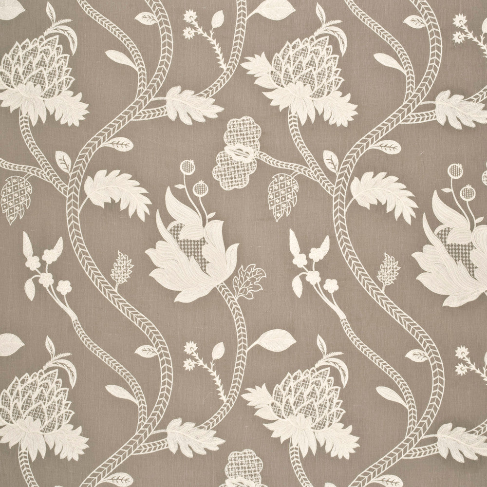 Cressida Linen/Ivory by G P & J Baker Fabric