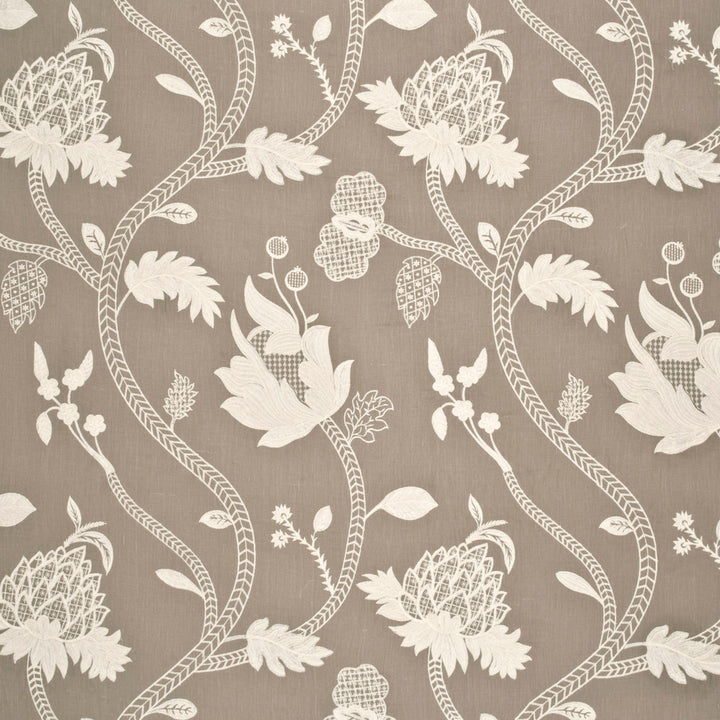 Cressida Linen/Ivory by G P & J Baker Fabric