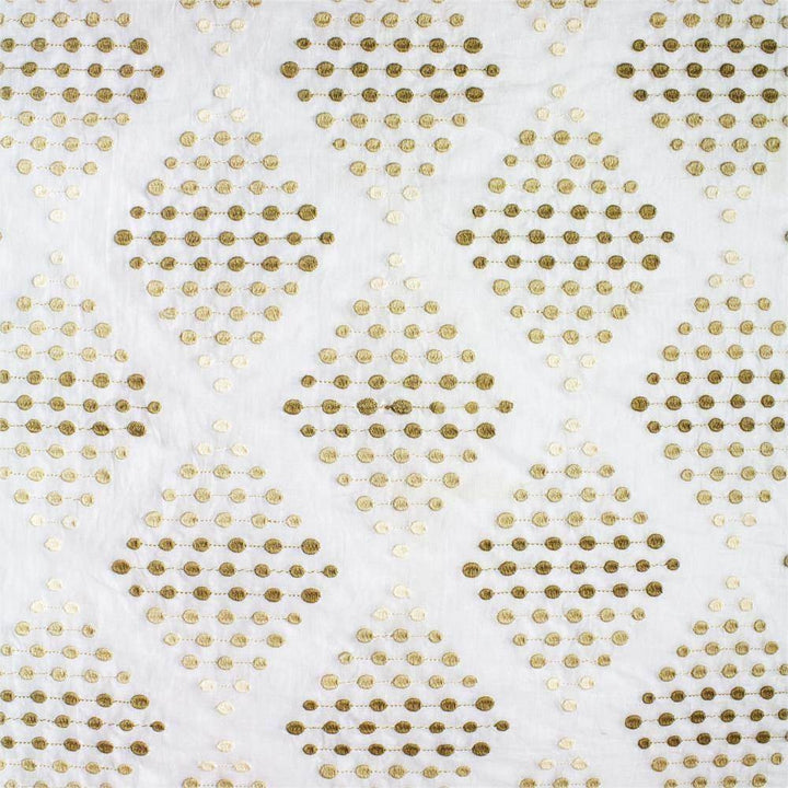 Bing Ivory by Kasmir Fabric 5108 100% Cotton INDIA Not Tested H: 7 4/8 inches, V:8 inches 54 - 56 - Fabric Carolina - Kasmir