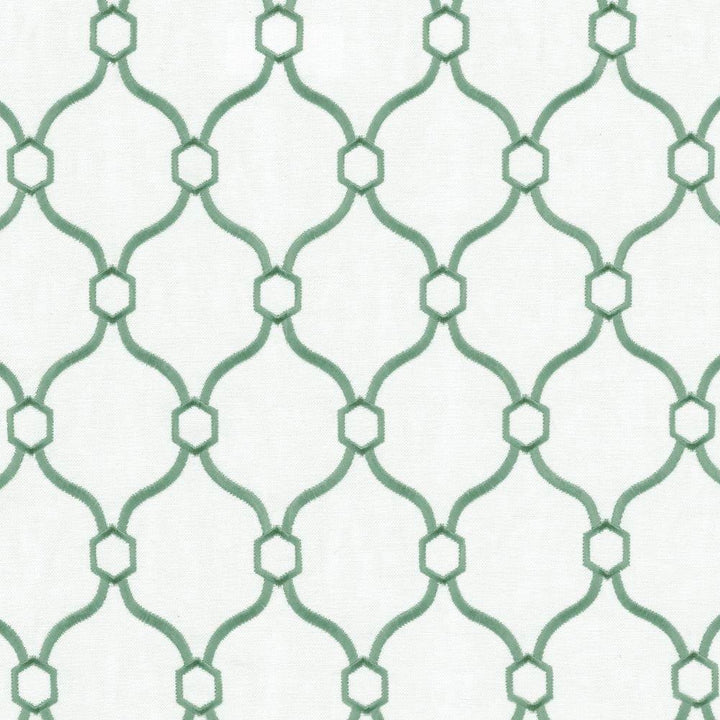 Braxton Spa by Kasmir Fabric 5114 32% Viscose
30% Polyester
26% Linen
12% Rayon
 CHINA </p><p>Repeat: Horizontal: 3 6/8 inches and Vertical: 5 inches 54 - Fabric Carolina -