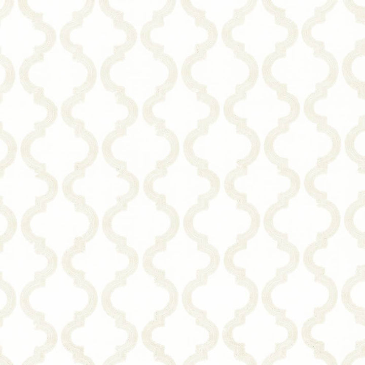 Clip Joint Champagne by Kasmir Fabric 1433 52% Polyester
48% Cotton
Embroidery
100% Viscose
 INDIA </p><p>Repeat: Horizontal: 6 4/8 inches and Vertical: 6 inches 51 - Fabric Carolina -