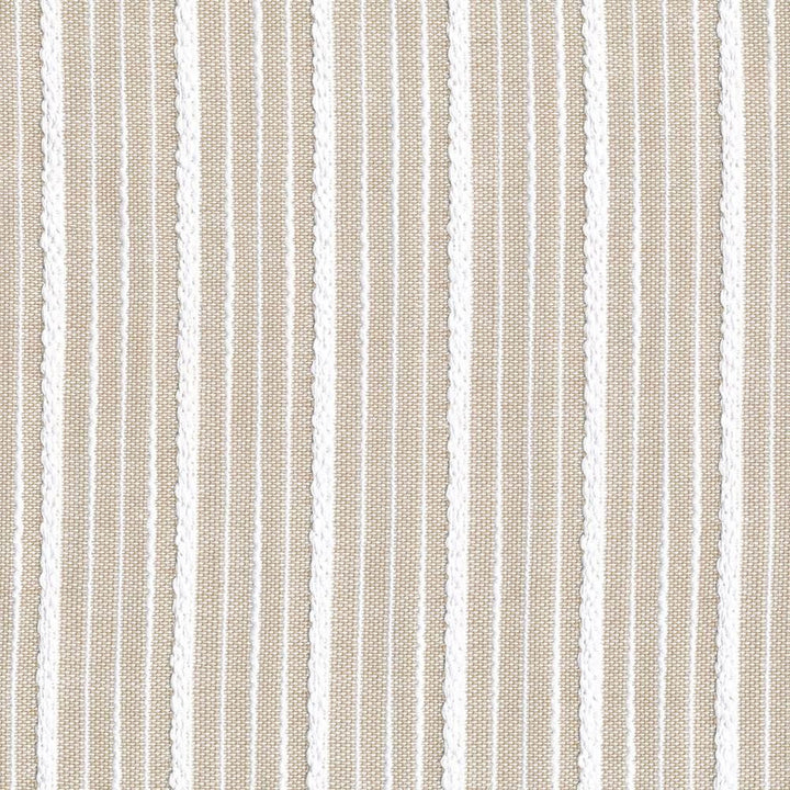 Etesian Muslin  by Kasmir Fabric See sample 80% Polyester
20% Cotton
 MEXICO Not Tested </p><p>Repeat: Horizontal: N/A and Vertical: 1 inches 116  - Fabric Carolina -