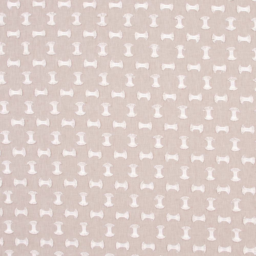 Pick A Bow Linen by Carole Designer Fabric Portobello 50% Polyester, 50% Cotton India Passes 25,000 Double Rubs Wyzenbeek Horizontal: 6.25 and Vertical: 5.25 52 - Swanky Fabrics -