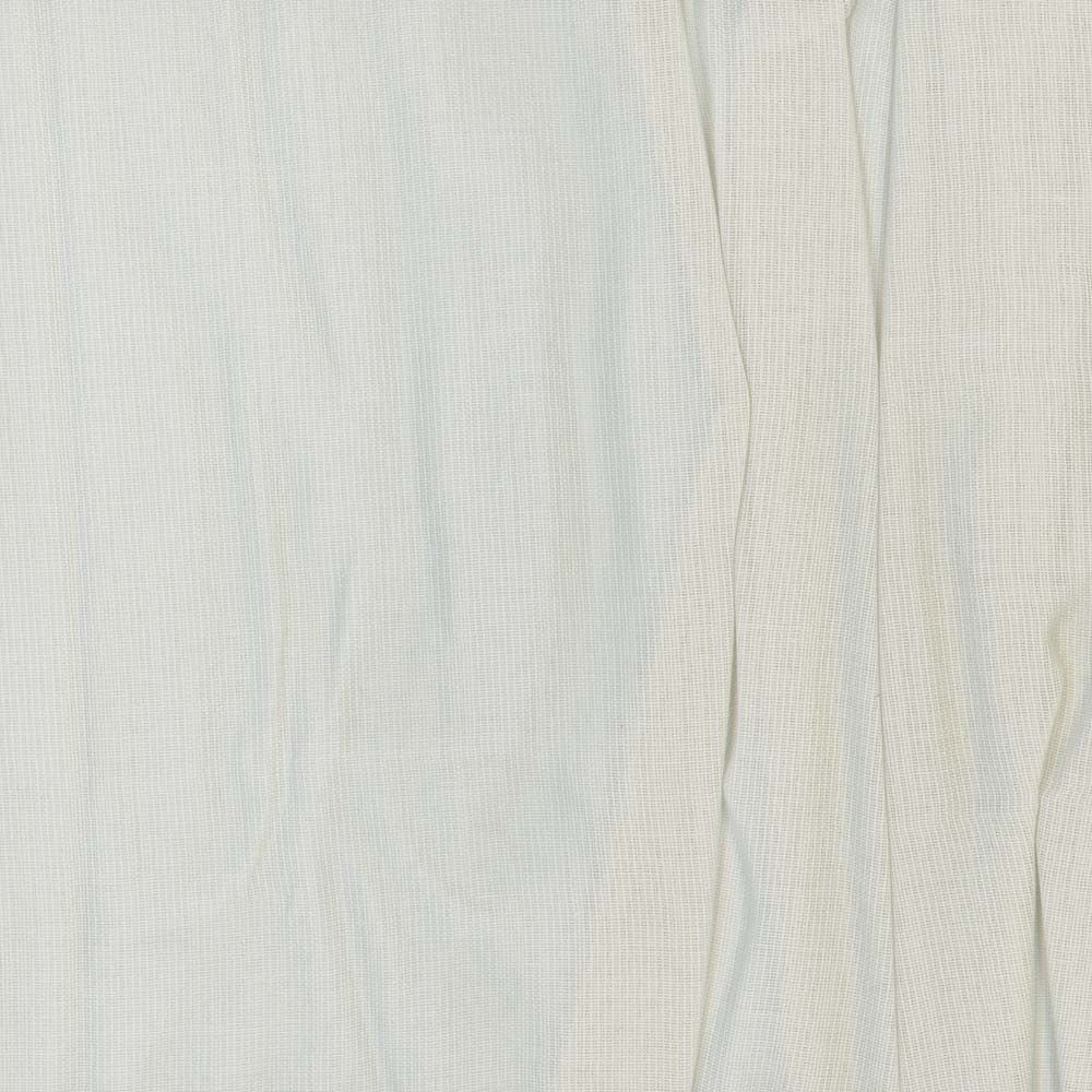 Middle Coast Linen by Carole Fabric 100% Polyester Turkey N/A Horizontal: 0 and Vertical: 0 130 - Fabric Carolina -