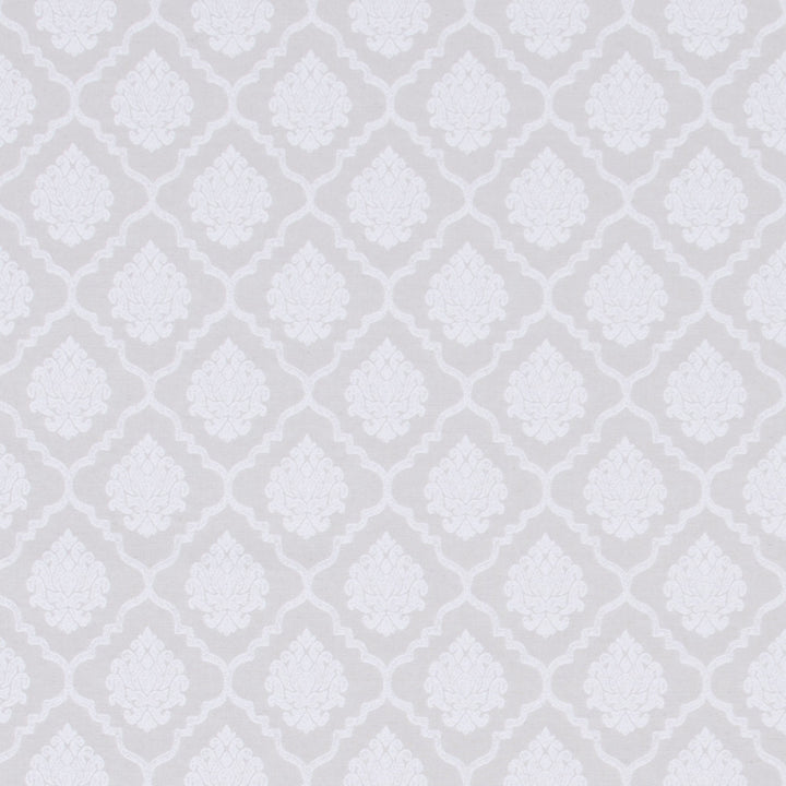 Family Crest Sterling by Carole Fabric Ash Oak 65% Polyester, 25% Cotton, 10% Acrylic Spain 21,000 Martindale Circular Rubs Horizontal: 3.5 and Vertical: 4.5 55 - Fabric Carolina -