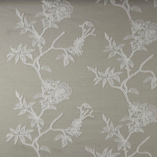 Silent Kiss Heather Gray by Carole Fabric Wanderlust 65% Polyester, 35% Cotton China N/A </p><p>Repeat: 11 1/2" V, 22 1/2" H 52" - Fabric Carolina -