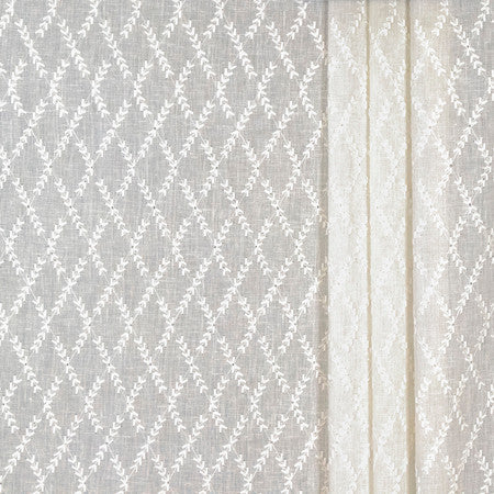 <p>A New Era Pearl by Carole Designer Fabric</p><p><strong>Required Minimum Quantity Purchase: 2 yards</strong></p><p>Book: Sheer Delight</p><p>Content: Base: 37% Cotton, 32% Linen, 20% Viscose, 11% Polyester Embr: 50% Cotton, 50% Viscose</p><p>Origin: </p><p>Performance: N/A</p><p>Repeat: 6 1/2" V, 1 3/4" H</p><p>Width: 54*"</p>