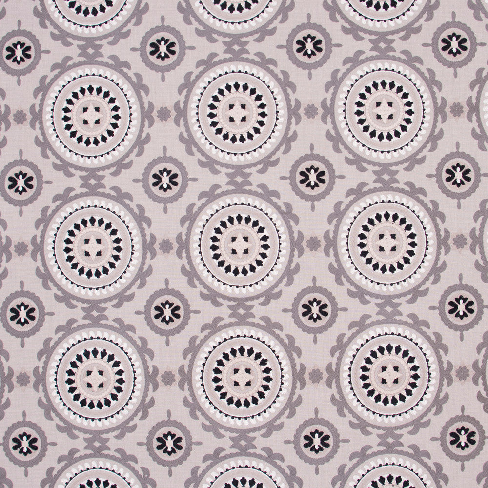 Suzanni Way Nickel by Carole Fabric White Smoke 84% Cotton, 16% Polyester India N/A Horizontal: 10.625 and Vertical: 9.5 51.5 - Fabric Carolina -