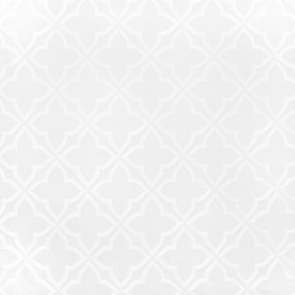 Star Trail White by Carole Fabric Silver Fox 70% Polyester, 30% Cotton India N/A Horizontal: 875 and Vertical: 925 52 - Fabric Carolina -