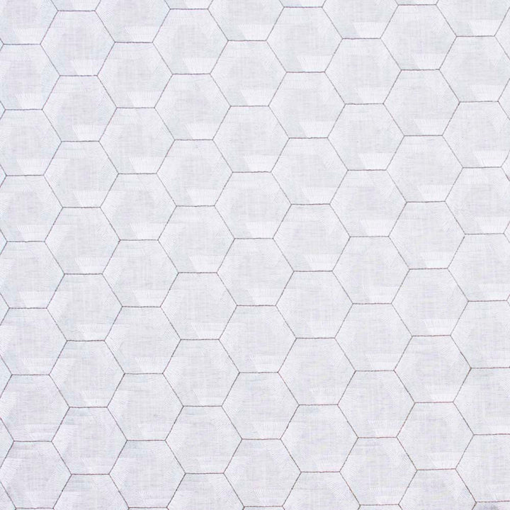 Still Love Me Platinum by Carole Fabric Modern Edge 82% Polyester, 11% Cotton, 7% Linen India N/A Horizontal: 5.25 and Vertical: 3.25 53.5 - Fabric Carolina -