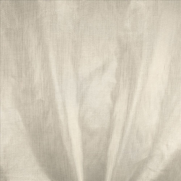 Flash Silver by Kasmir Fabric 5108 96% Polyester
4% Viscose
 TURKEY </p><p>Repeat: Horizontal: N/A and Vertical: N/A 54 - 56 - Fabric Carolina -