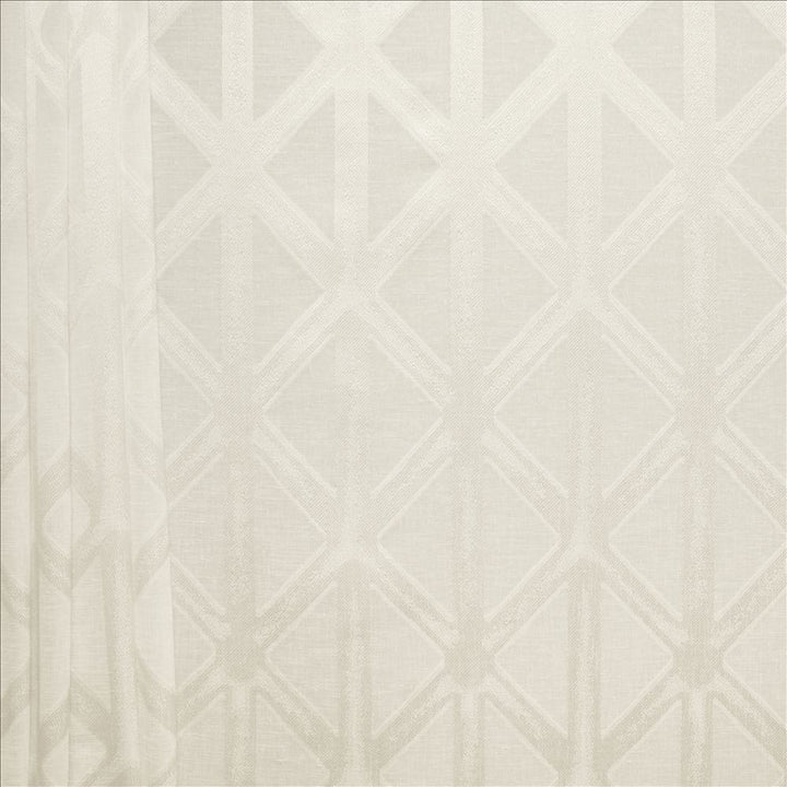 Frankie Snow  by Kasmir Fabric See sample 100% Polyester
 TURKEY Not Tested </p><p>Repeat: Horizontal: 7 5/8 inches and Vertical: 7 6/8 inches 118  - Fabric Carolina -
