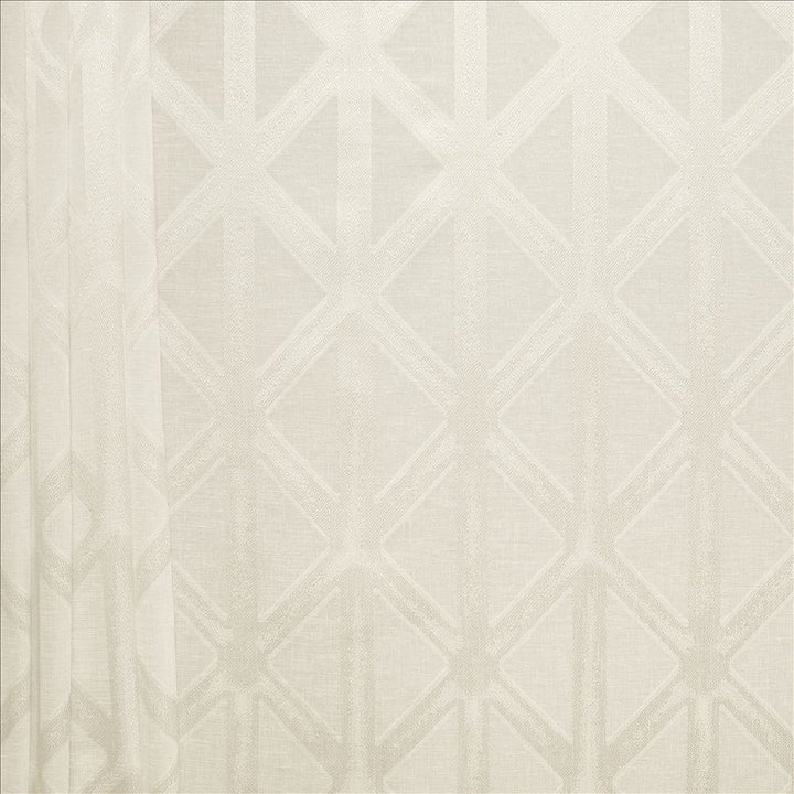 Frankie Snow by Kasmir Fabric 1465 100% Polyester
 TURKEY </p><p>Repeat: Horizontal: 7 5/8 inches and Vertical: 7 6/8 inches 118 - Fabric Carolina -