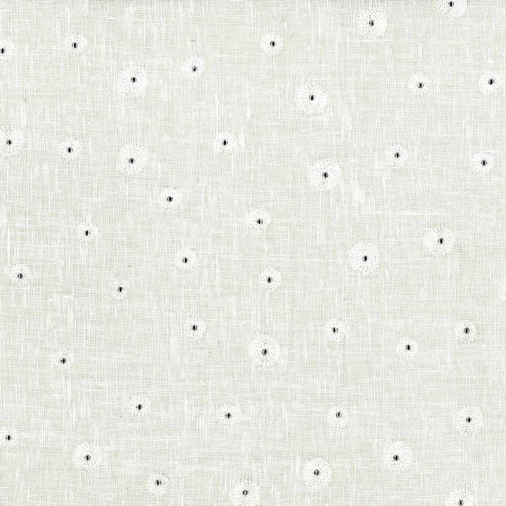 Glitz Eggshell by Kasmir Fabric 1443 100% Linen
Embroidery
100% Viscose
 CHINA </p><p>Repeat: Horizontal: 10 6/8 inches and Vertical: 11 6/8 inches 53 - Fabric Carolina -