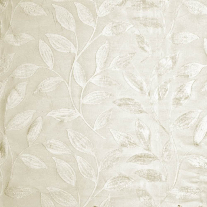 Greenway Park Ivory by Kasmir Fabric 1383 56% Polyester
44% Cotton
 INDIA </p><p>Repeat: Horizontal: 28 inches and Vertical: 24 5/8 inches 54 - Fabric Carolina -