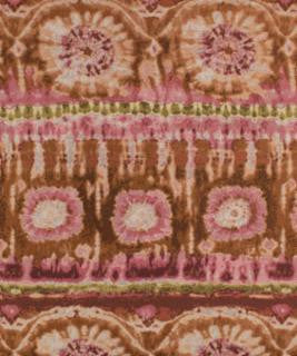 Spinnaker Guava M9622 by Barrow Fabric 15CL03 68% POLYESTER (S)
32% POLYESTER (F) CHINA 21,000 DOUBLE RUBS </p><p>Repeat: Horizontal: 15 1/4" and Vertical: 17 5/8" 54" Minimum - Fabric Carolina -