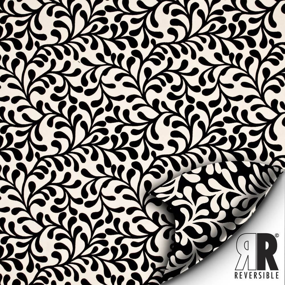Jumba Onyx by Kasmir Fabric 1386 69% Polyester
31% Cotton
 CHINA </p><p>Repeat: Horizontal: 14 inches and Vertical: 13 4/8 inches 56 - 57 - Fabric Carolina -