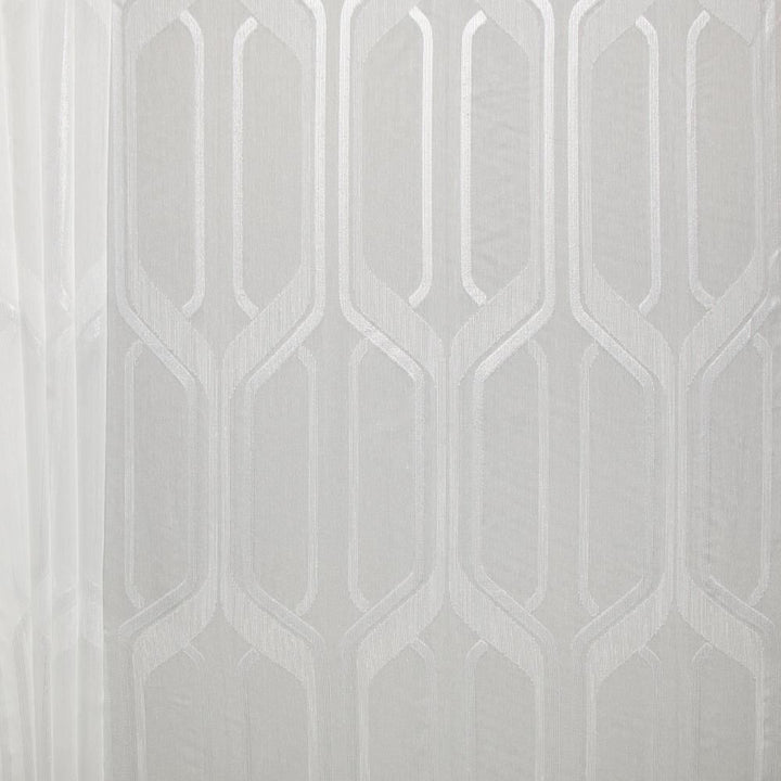 Mina Snow by Kasmir Fabric 1465 100% Polyester
 TURKEY </p><p>Repeat: Horizontal: 9 inches and Vertical: 22 4/8 inches 118 - Fabric Carolina -