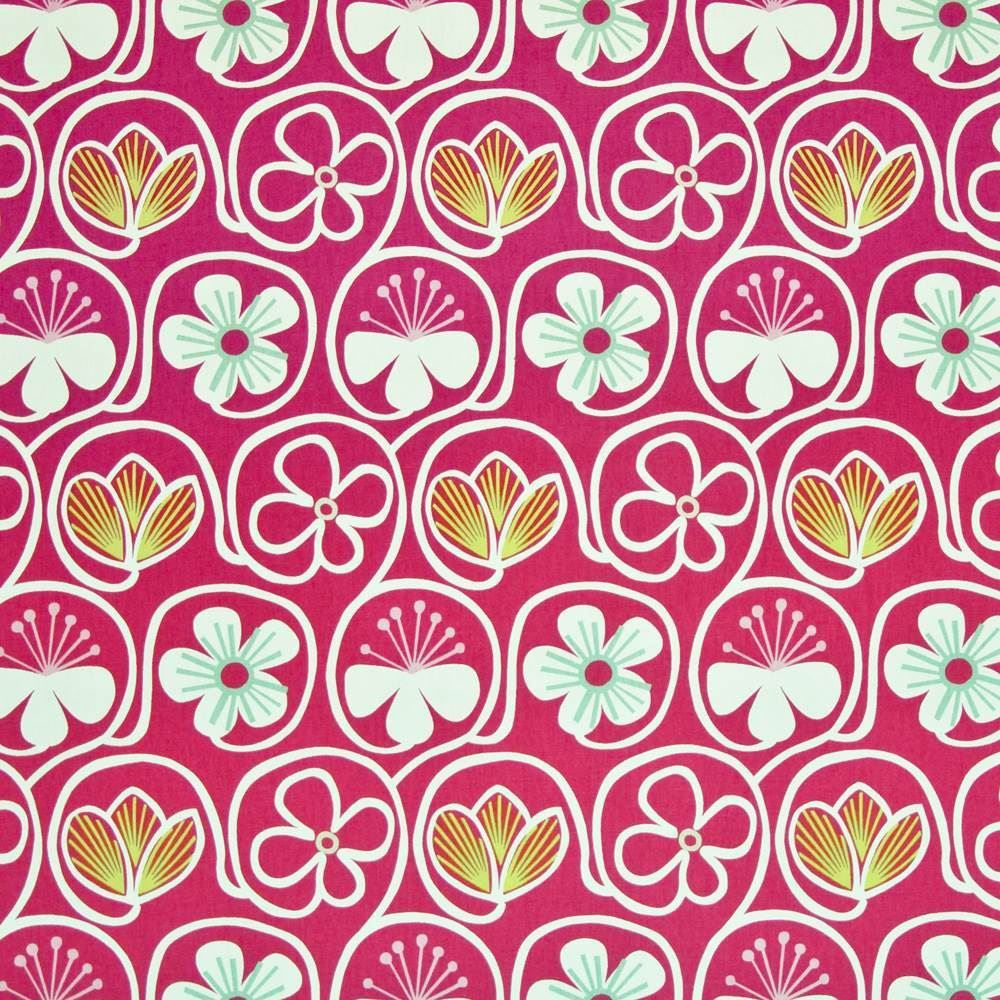 Poipu Beach Raspberry by Kasmir Fabric 1400 100% Cotton
 USA 15,000 Wyzenbeek Double Rubs Horizontal: 13 4/8 inches and Vertical: 25 2/8 inches 54 - Fabric Carolina -