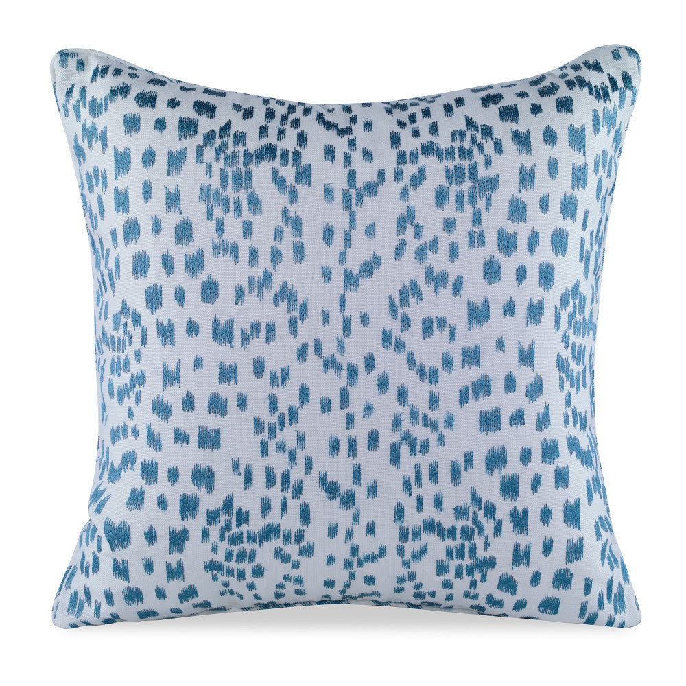Les Touches Embroidered Pillow QR-18348.TEAL.0 by CuratedKravet CuratedKravet Measures 20"H X 20"L. A decorative accent pillow in Brunschwig & Fils 8015168.53. Features embroidery detail. Sewn and finished in the USA. Features a self-welt and invisible zipper. Includes a 95/5 feather/down insert. United States DRY CLEAN ONLY. </p><p>Dimensions: Length 20, Height 20, Width Linen - 76%, Rayon - 24% - Fabric Carolina -
