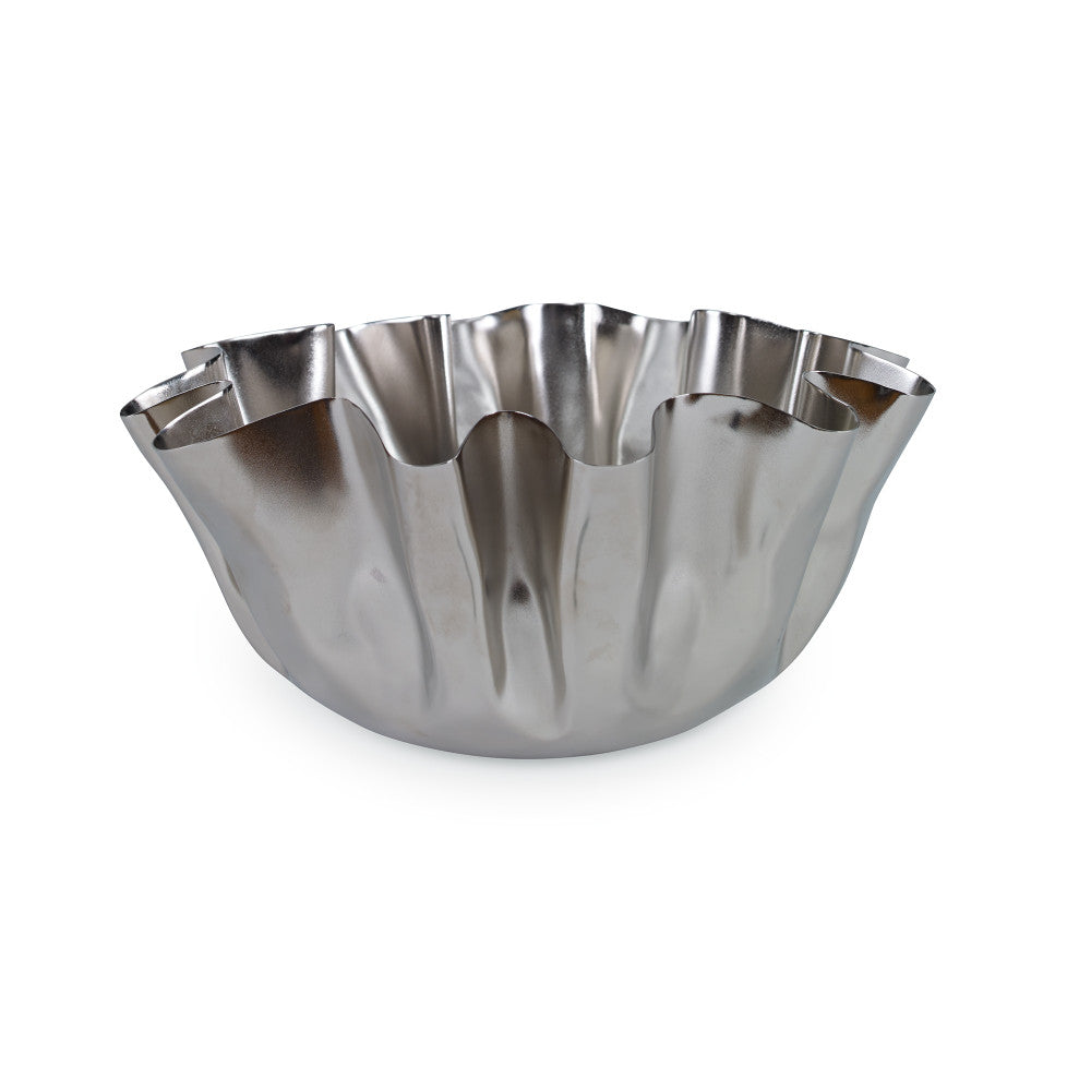 Drapery Bowl, Small QR-19040.NICKEL.0 by CuratedKravet CuratedKravet A small brass crinkle bowl featuring a matte nickle plated finish. India DUST LIGHTLY. </p><p>Dimensions: Length 10, Height 4.5, Width 10 Brass - 95%, Nickel - 5% - Fabric Carolina -