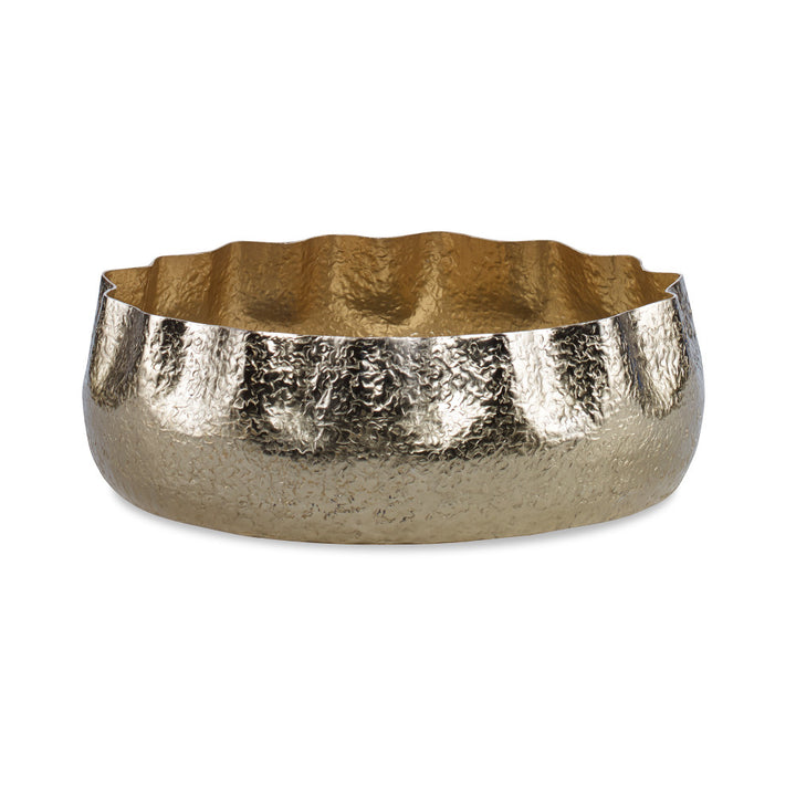 Presley Bowl QR-19444.BRASS.0 by CuratedKravet CuratedKravet A large brass colored aluminum bowl with a ruffled edge detail. India DUST LIGHTLY. </p><p>Dimensions: Length 14.25, Height 4.75, Width 14.25 Aluminum Oxide - 100% - Fabric Carolina -