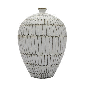 Witmer Vase QR-20454.WHITE.0 by CuratedKravet
