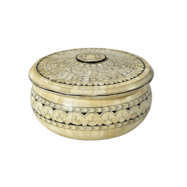 Woodrow Bone Box QR-20942.NTRLBLK.0 by CuratedKravet CuratedKravet An oversized wood and bone lidded box featuring an intricate inlaid pattern. Due to the natural material and handmade nature of this box, variation is to be expected. India Dust lightly with a soft, dry cloth. </p><p>Dimensions: Length 12, Height 7.5, Width 12 Bone - 50%, Wood - 50% - Fabric Carolina -