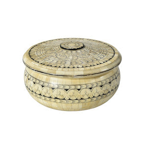 Woodrow Bone Box QR-20942.NTRLBLK.0 by CuratedKravet