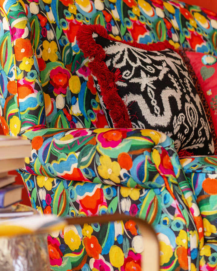 QUEEN'S GARDEN Linen (FB00177) by Mind The Gap | FB00177 | TRANSYLVANIAN RHAPSODY | Black, Blue, White, Green, Yellow, Pink, Orange | Meter | 140(±5%)x100 | (W)34 x (L)31.5cm / (W)13.3 x (L)12.4 in | Stonewashed | 100% Linen | Fabric Carolina | https://www.fabriccarolina.com/