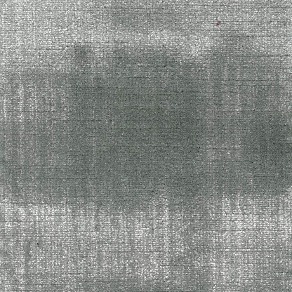 Rembrandt Iceberg by Kasmir Fabric 1422 75% Rayon
25% Cotton
 USA </p><p>Repeat: Horizontal: 1 inches and Vertical: N/A 54 - 55 - Fabric Carolina -