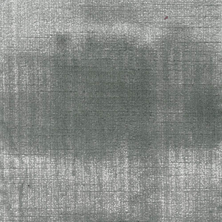 Rembrandt Iceberg by Kasmir Fabric 1422 75% Rayon
25% Cotton
 USA </p><p>Repeat: Horizontal: 1 inches and Vertical: N/A 54 - 55 - Fabric Carolina -