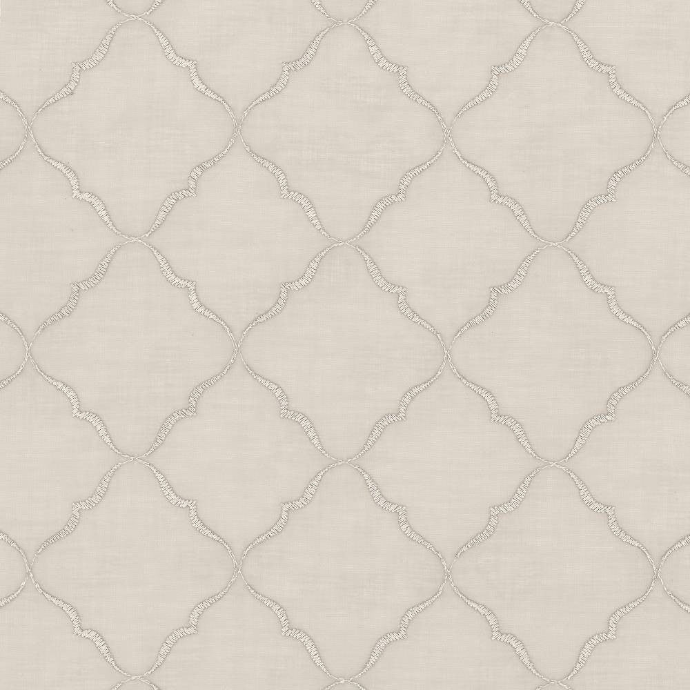 Tandoori Sheer Silver by Kasmir Fabric 5077 100% Polyester
Embroidery
100% Polyester
 TURKEY </p><p>Repeat: Horizontal: 3 2/8 inches and Vertical: 3 2/8 inches 58 - 59 - Fabric Carolina -